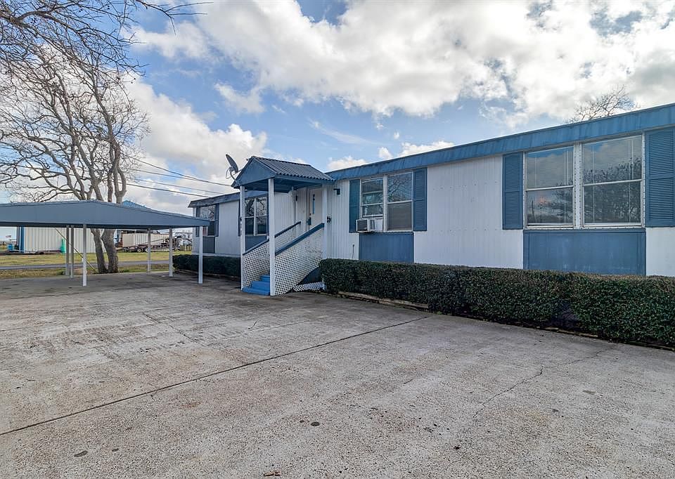 1st image of 411 Avenue G