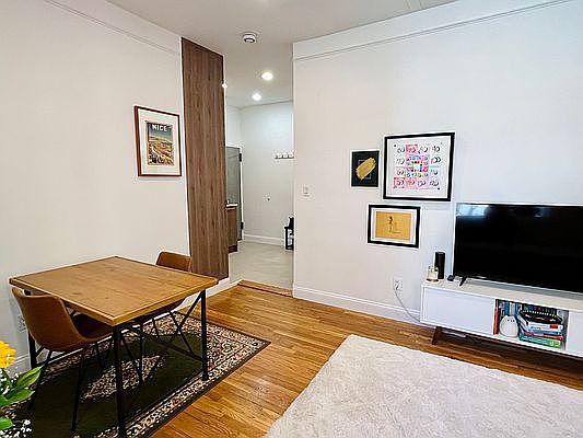 5th image of 152 E 35th St APT 2A