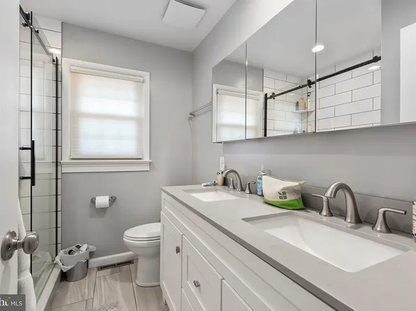 1321 Rowe St, Fredericksburg, VA