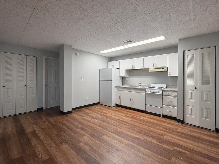 1743 Culbertson Ave — Photo 2