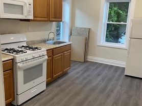 115 S 5th Ave, Mount Vernon, NY