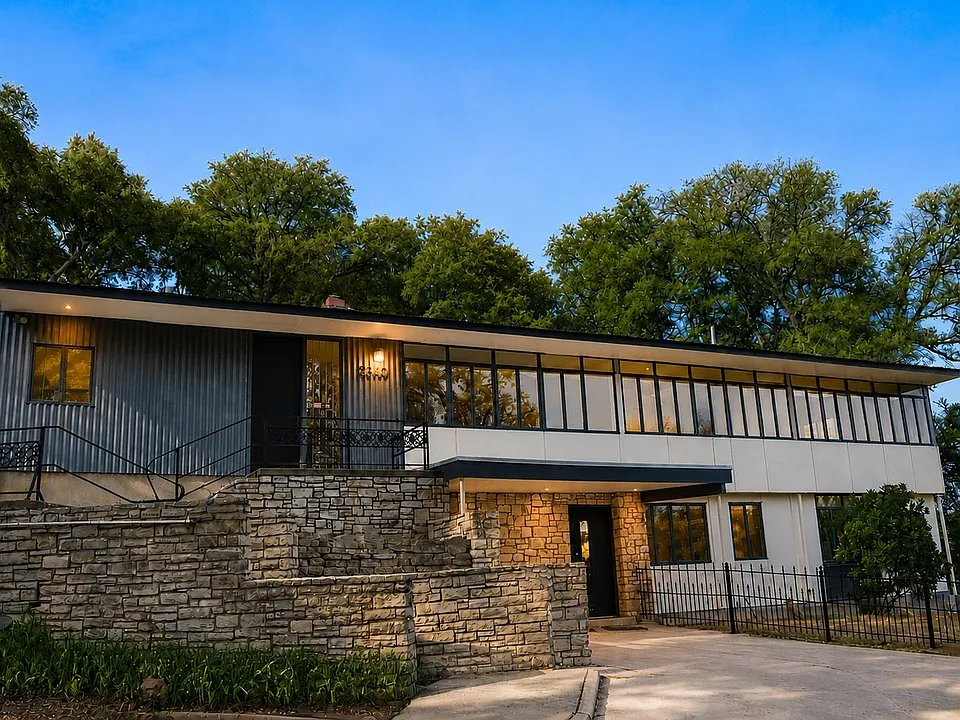 2410 Pemberton Pkwy