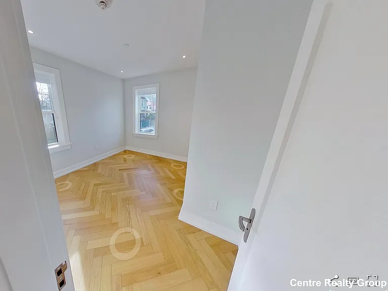 16 Forest St #4 — Photo 7