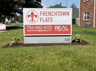 725 Washington St APT 301, Monroe, MI