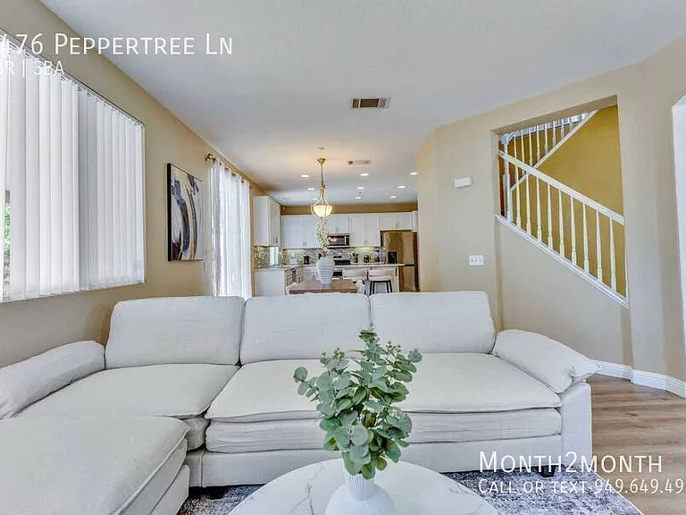 7476 Peppertree Ln — Photo 8