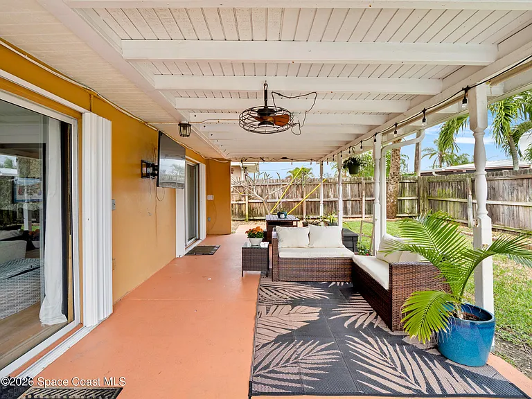 215 Jason Ct — Photo 22
