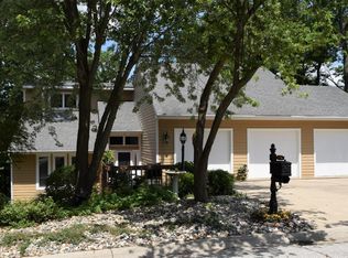 176 Cheshire Ct, Valparaiso, IN 46385