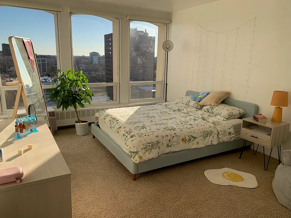 1400 E 55th Pl #1008S