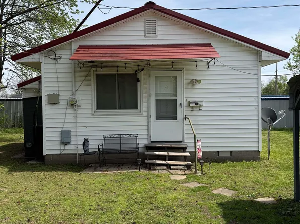 812 W Malden St, Marion, IL 62959