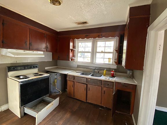 4th image of 316 Munnerlyn St