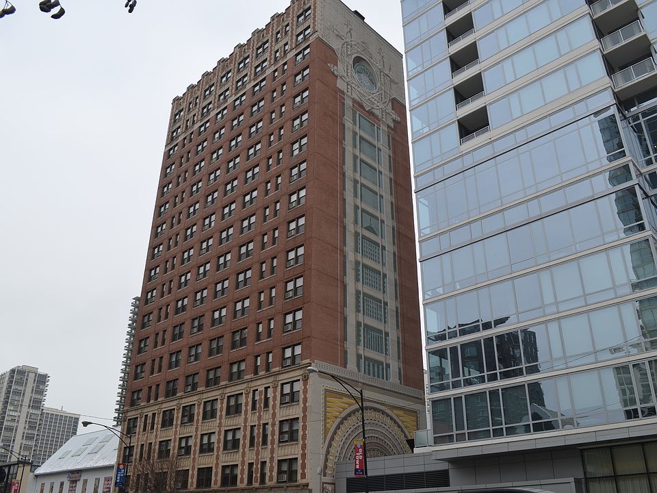 1st image of 1211 N La Salle St #1601