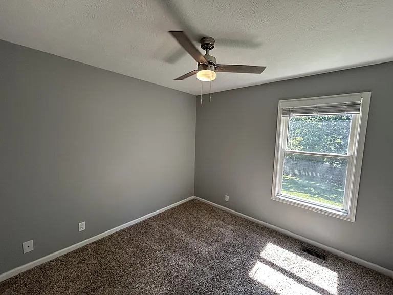 808 Leigh Ann Dr — Photo 18