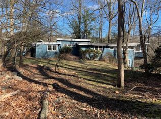 15 Hackberry Hill Rd, Weston, CT 06883