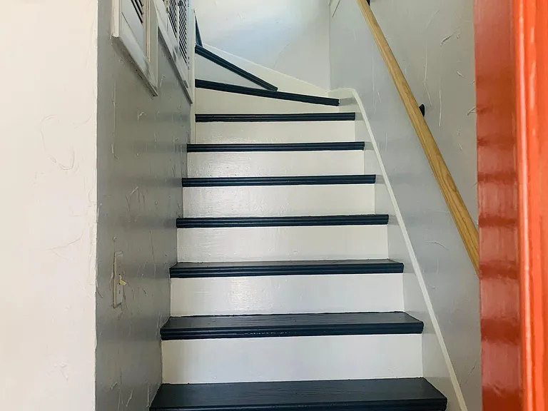 Sparhawk St — Photo 21