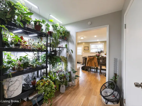 215 Oak St, Ludlow, KY 41016