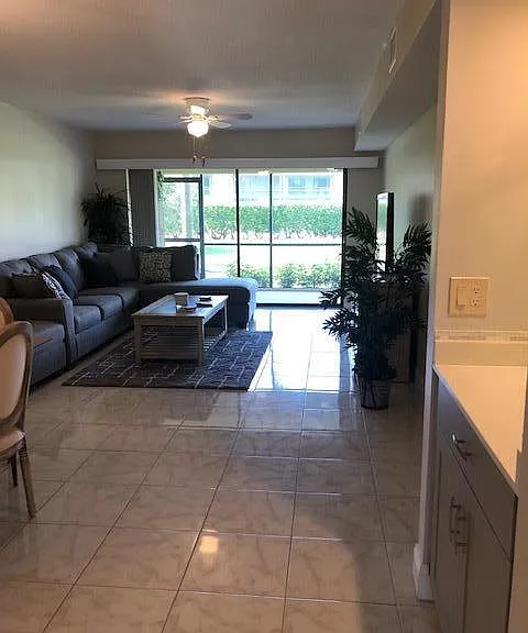 901 Pinecrest Cir #B — Photo 9
