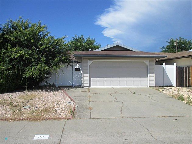 1st image of 1717 Tanglewood Ln