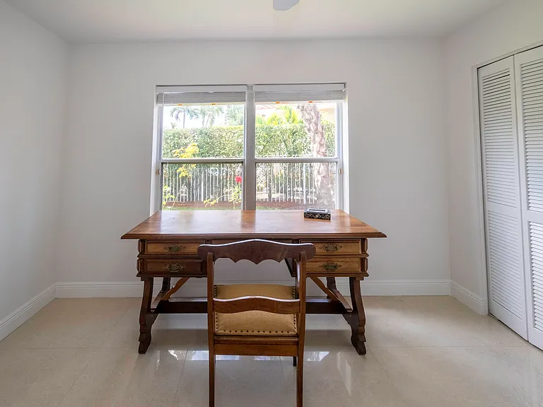 10849 Bal Harbor Dr — Photo 33
