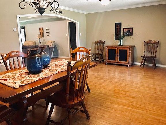 5th image of 107 Elmwood Ct