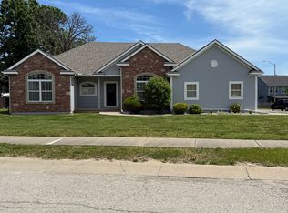 7916 N Woodland Ave, Kansas City, MO 64118