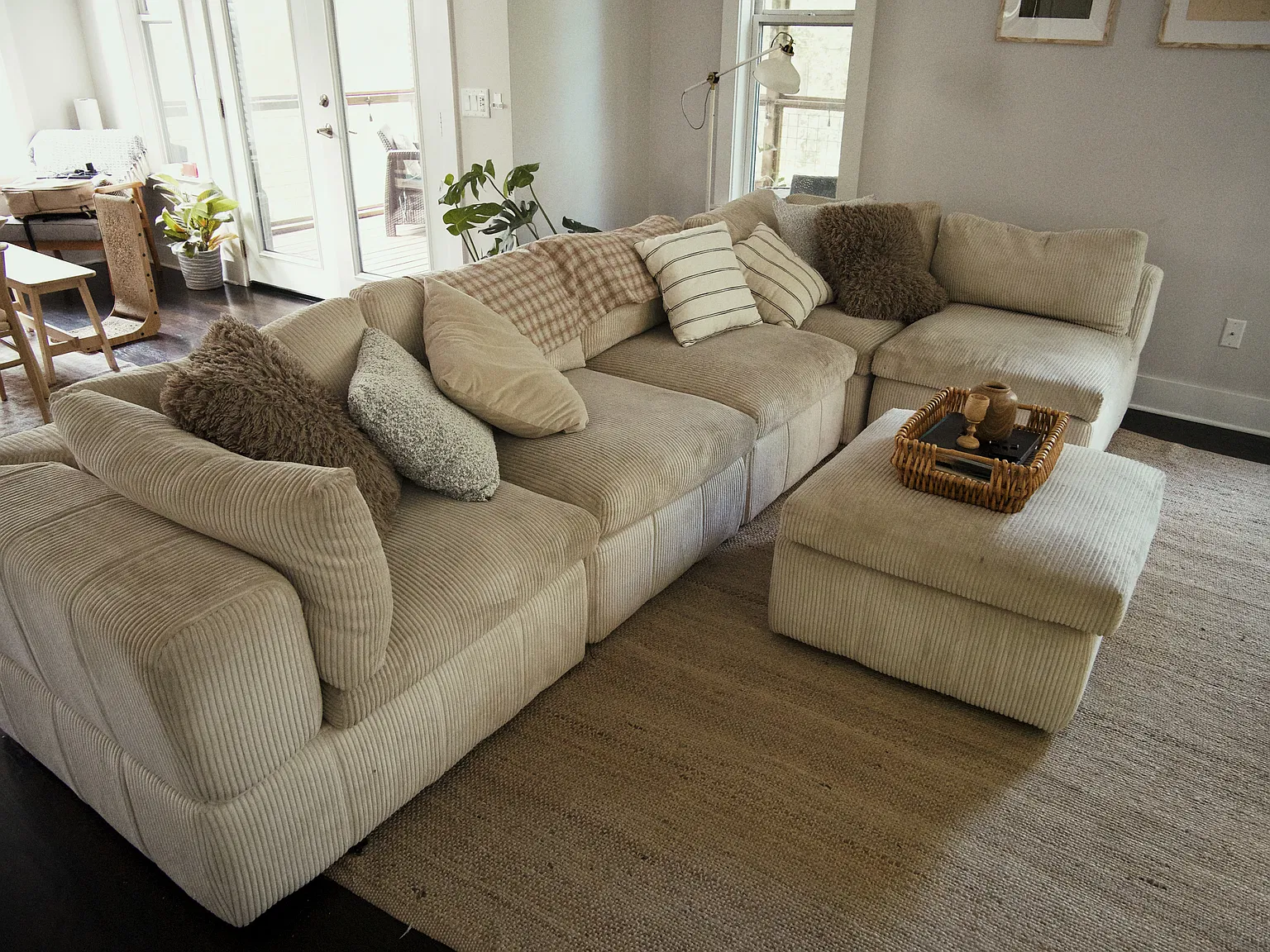 3 bed, 2.5 bath, 1878 sqft, $4,300 — Photo 4
