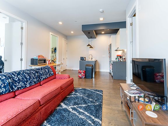 4th image of 2734 Snyder Ave #3F