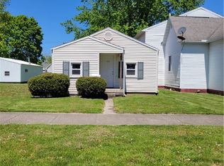 2512 Champaign Ave, Mattoon, IL 61938