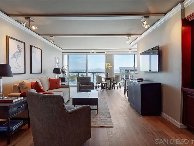 1720 Avenida Del Mundo #1607 — Photo 2