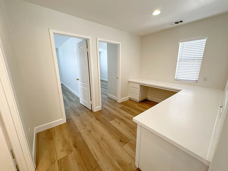 27712 Mahogany Row — Photo 20