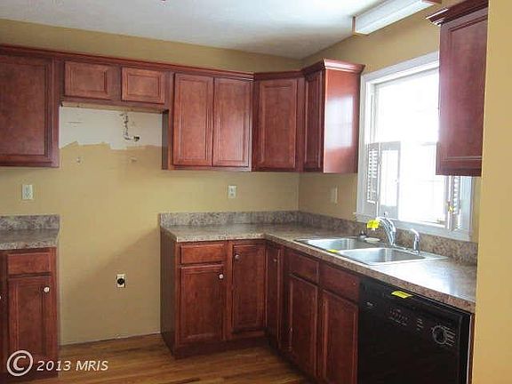 4th image of 314 Tudor Dr