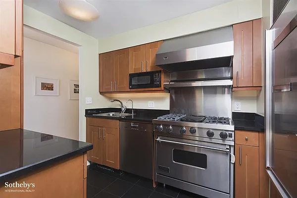 Rented by Sotheby's International Realty | media 3