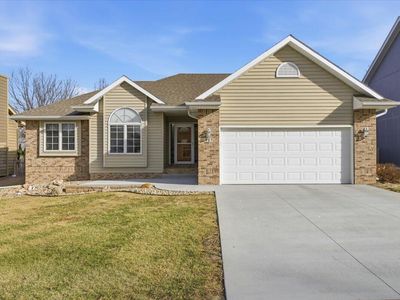 327 E Ferndale Dr, Council Bluffs, IA, 51503