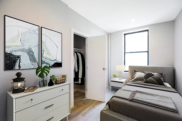 Rented by Expansion Central Development LLC | media 4