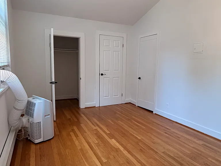 12 Maryland Ave #E — Photo 6