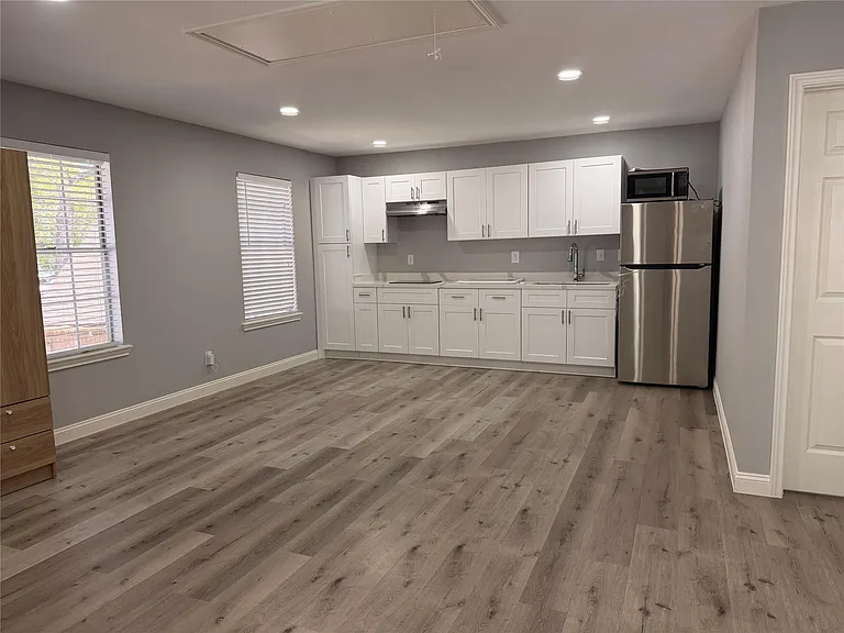 6846 Hertford Park Dr #2 — Photo 5