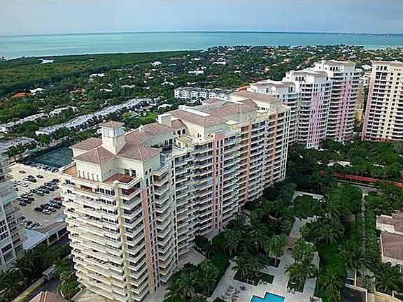 4th image of 799 Crandon Blvd APT 1006