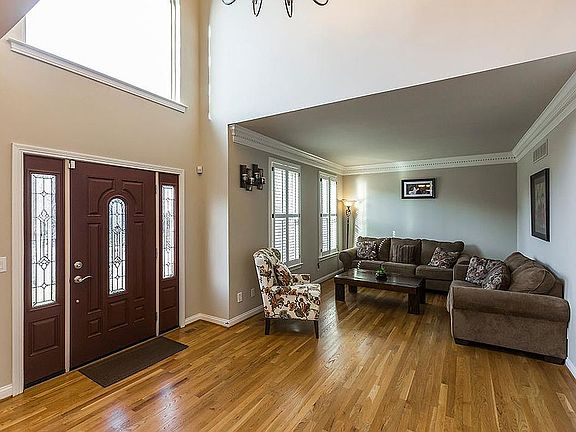 entrance and living room