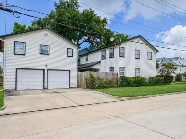 4401 Holt St #1, Bellaire, TX 77401