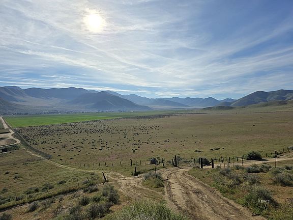 4th image of 425-072-61 S Kelso Valley Rd