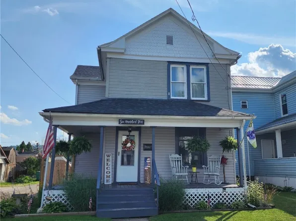 610 15th St, Wellsville, OH 43968