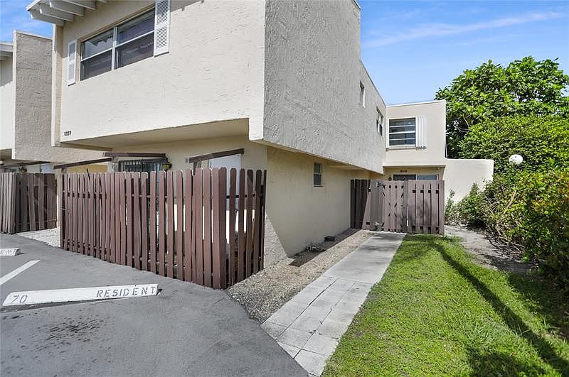 1st image of 8841 NE 4th Ave #8841