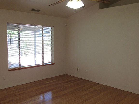 5th image of 612 N Blue Spruce Rd
