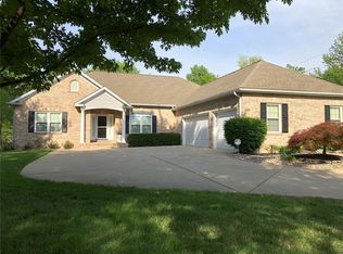 1432 Esic Dr, Edwardsville, IL