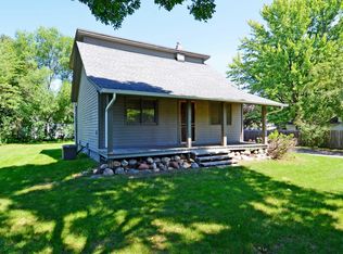 1436 Brookdale Dr, Minneapolis, MN 55444