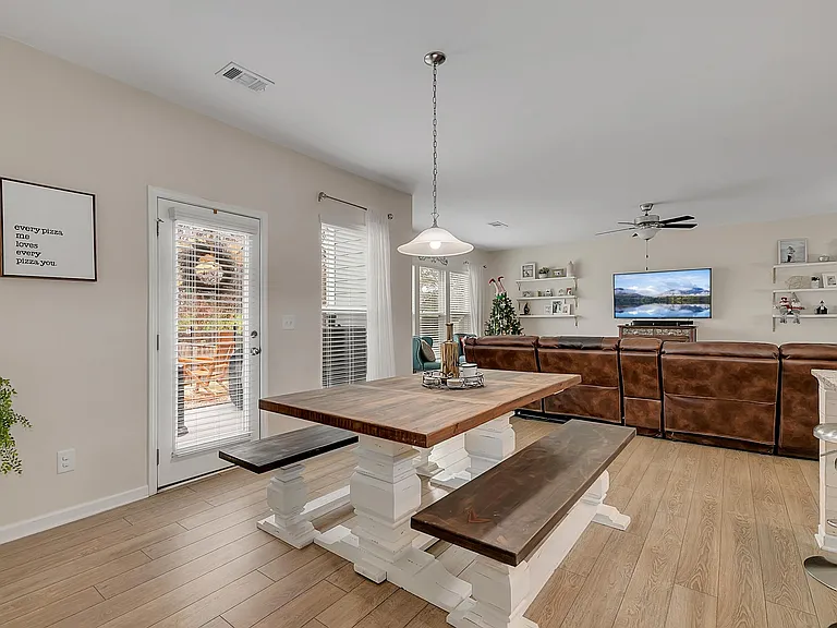 441 Timberleaf Rd — Photo 12