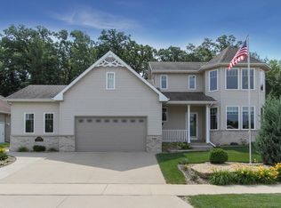 2218 Ponderosa Dr SW, Rochester, MN 55902