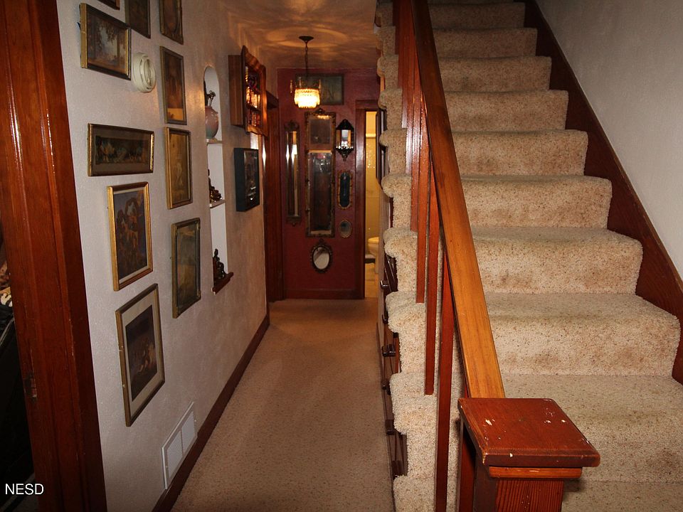 1st image of 503 8th Ave S