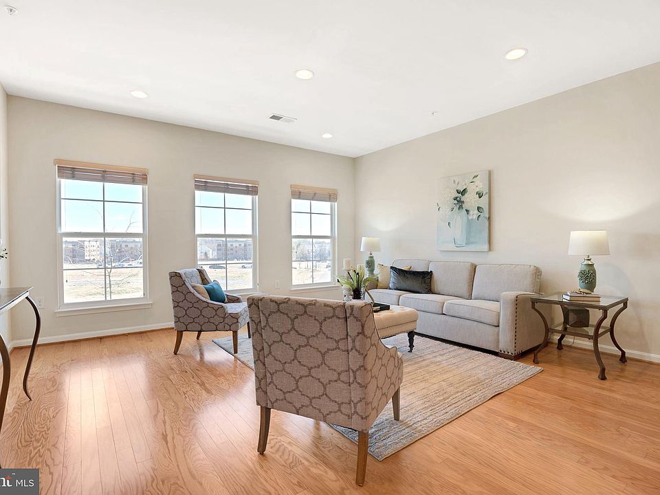 2949 Finsbury Pl 98, Fairfax, VA 22031 Zillow