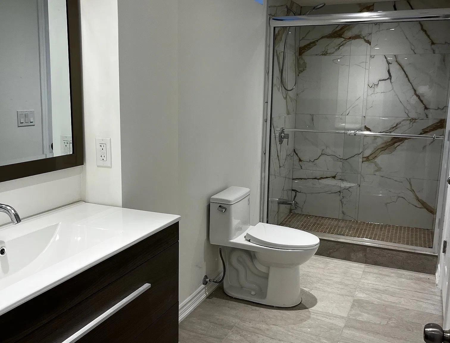 2 bed, 1000 sqft, $1,850 — Photo 4