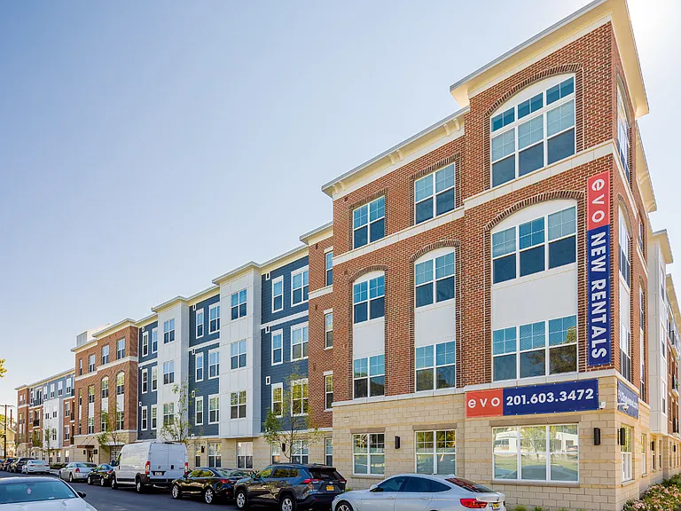 EVO Apartments — Photo 69